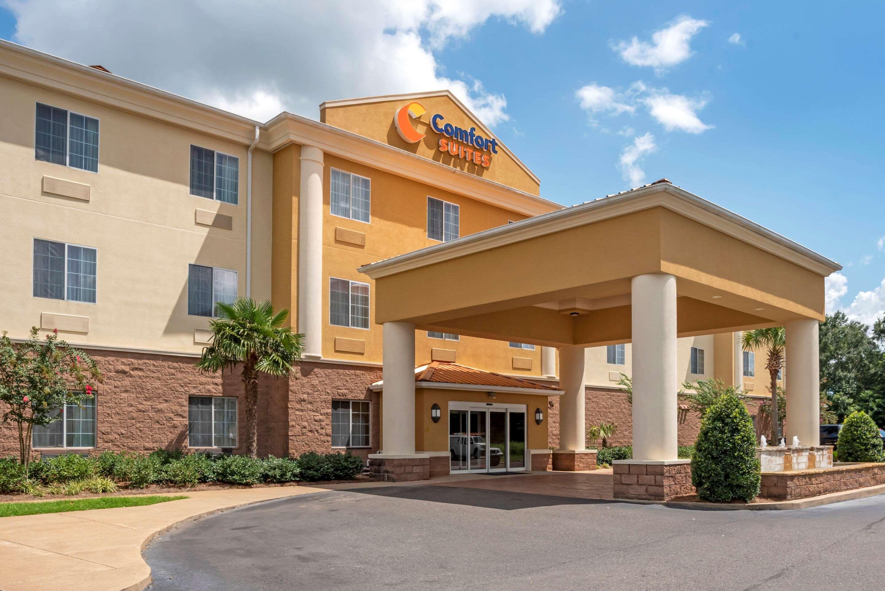 Comfort Suites Alexandria Exterior photo